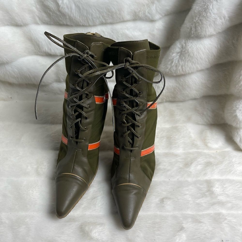Anne Michelle olive green & orange strap lace up boots size 10